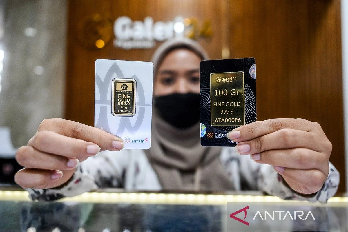 Emas Antam Turun, UBS & Galeri24 Stabil: Cek Harga Emas Hari Ini!