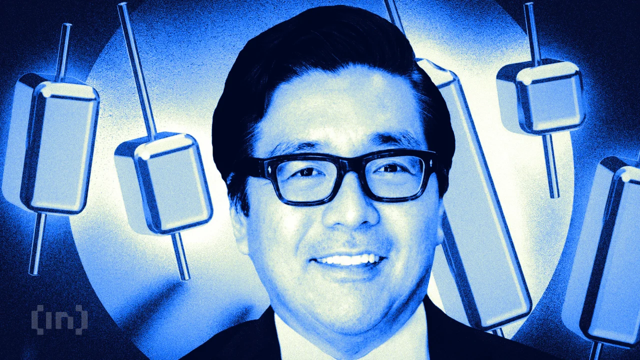 Tom Lee Wants a 10% Crash Before S&P 500 Hits 8,000, Bitcoin Already Had One: Apakah Ini Pertanda Buruk Bagi Investasi?